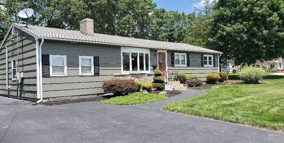 76 Maple St, Coventry, RI 02816 | Zillow