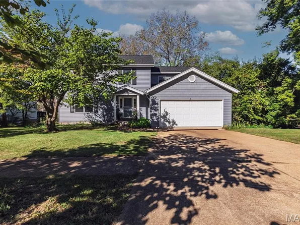 3511 Saint Martin Dr, Arnold, MO 63010