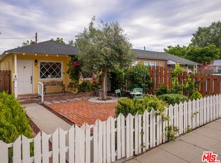 1414 W Chandler Blvd, Burbank, CA 91506