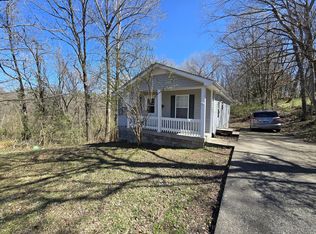 1007 Walnut Dr, Clarksville, TN 37040