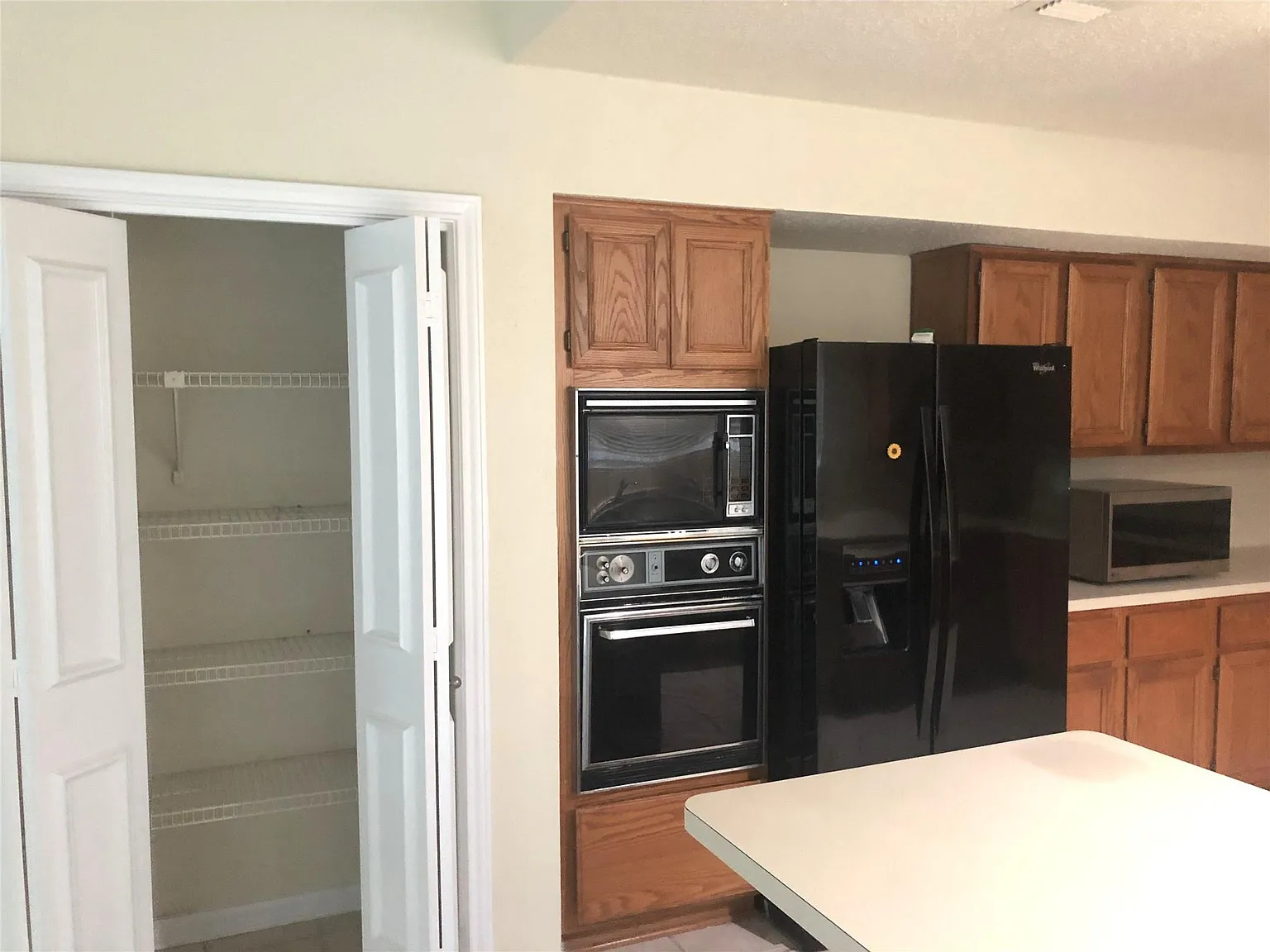 3 bed, 2.5 bath, 2810 sqft, $1,890 — Photo 3
