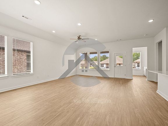 2nd image of 621 Riley Ln