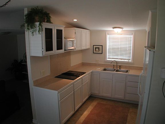 2nd image of 303 Stonewood Dr