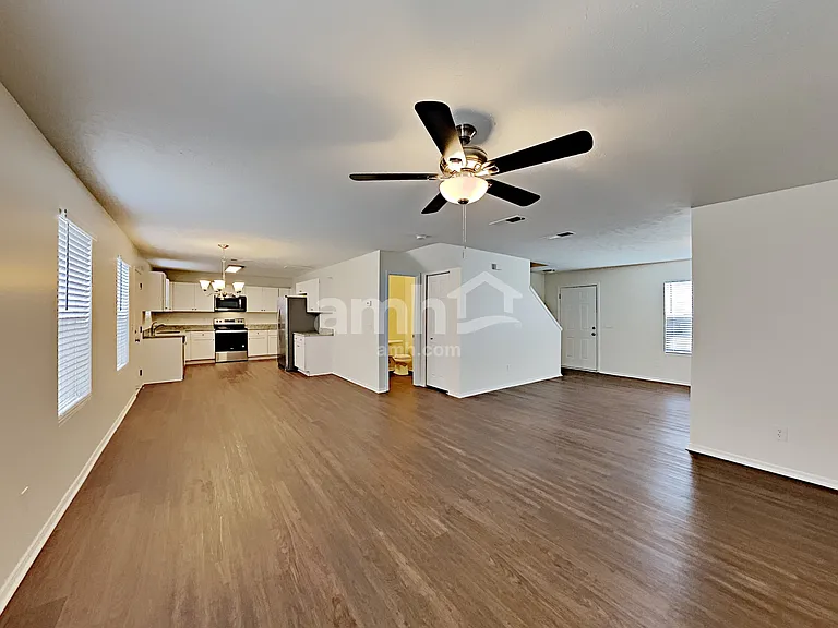 5209 Sunsail Dr — Photo 8