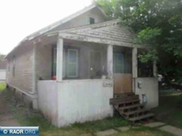 2518 W 4th St, Hibbing, MN 55746