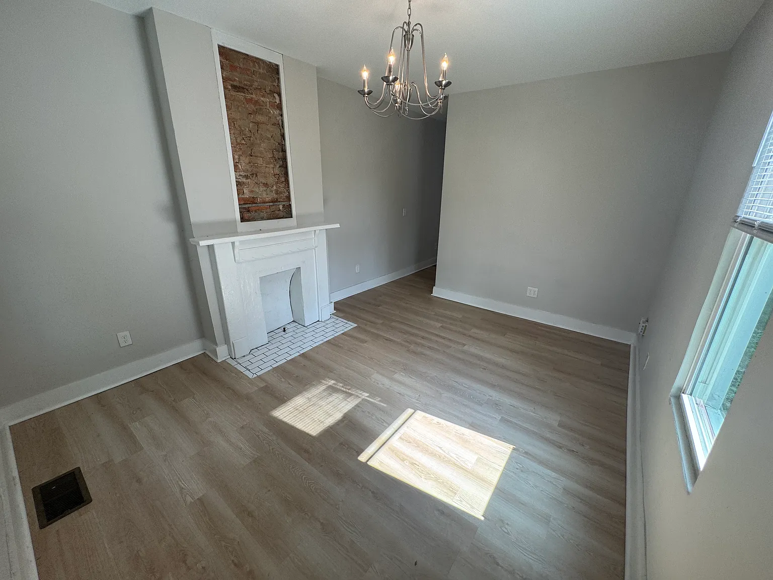 2 bed, 840 sqft, $1,495 — Photo 2