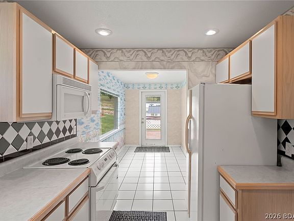 2nd image of 33480 Rose Cir