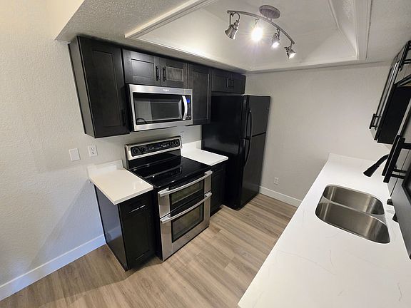 3rd image of 5136 E Evergreen St Unit 1091