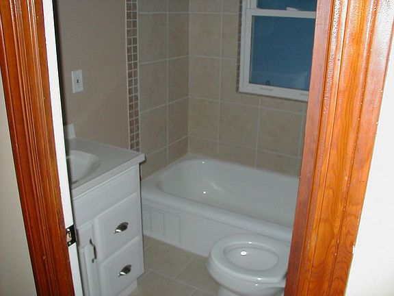 Main floor bath