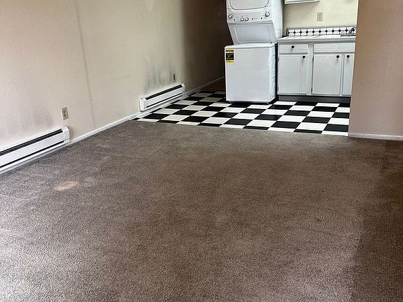 5th image of 804 Stone Mountain Dr APT 203
