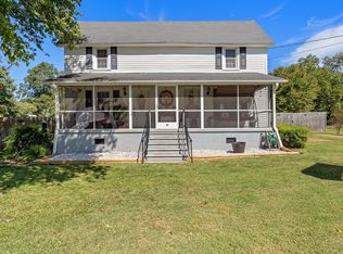21 Smith St, Pelzer, SC 29669