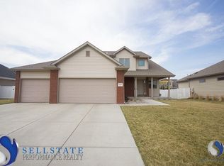 10341 N 152nd Ct, Waverly, NE 68462