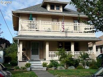 2nd image of 1617 SE 32nd Ave