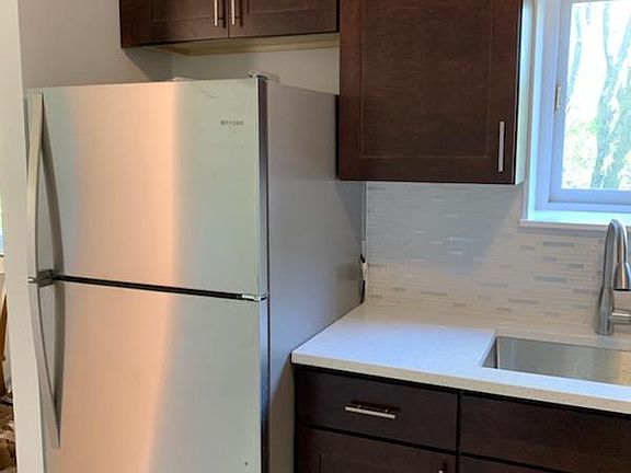 3rd image of 1420 W Estes Ave #3E