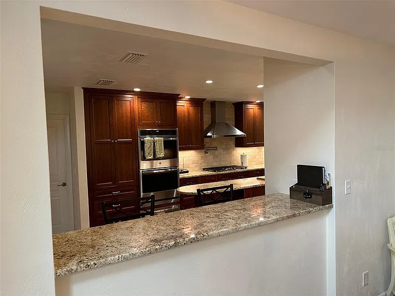 340 Troon Ct — Photo 10