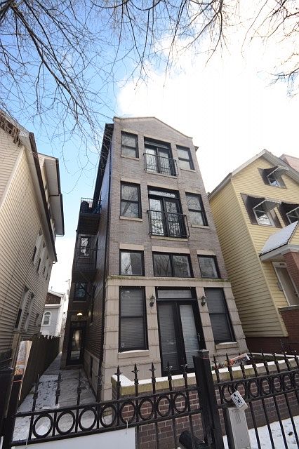 1st image of 2719 N Kenmore Ave #Gdn