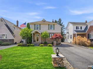 30 Lincoln Ave, Wood Ridge, NJ 07075