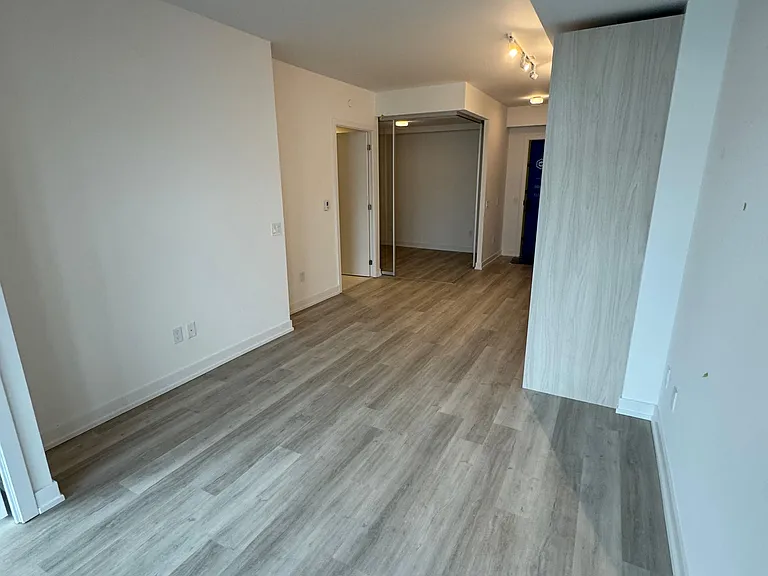 28 Eastern Ave S #417 — Photo 18