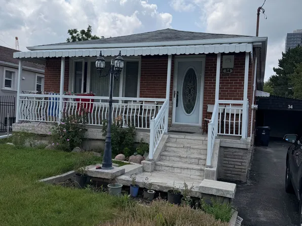 34 Bimbrok Rd, Toronto, ON M1K 4T7