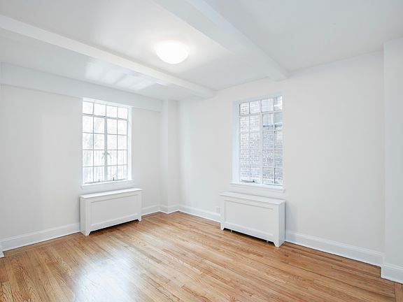 2nd image of 325 E 41st St APT 208