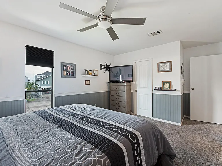 336 Admiral Cir — Photo 28