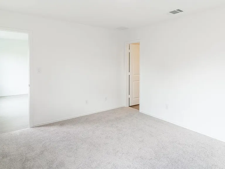 208 Skyfire St — Photo 22
