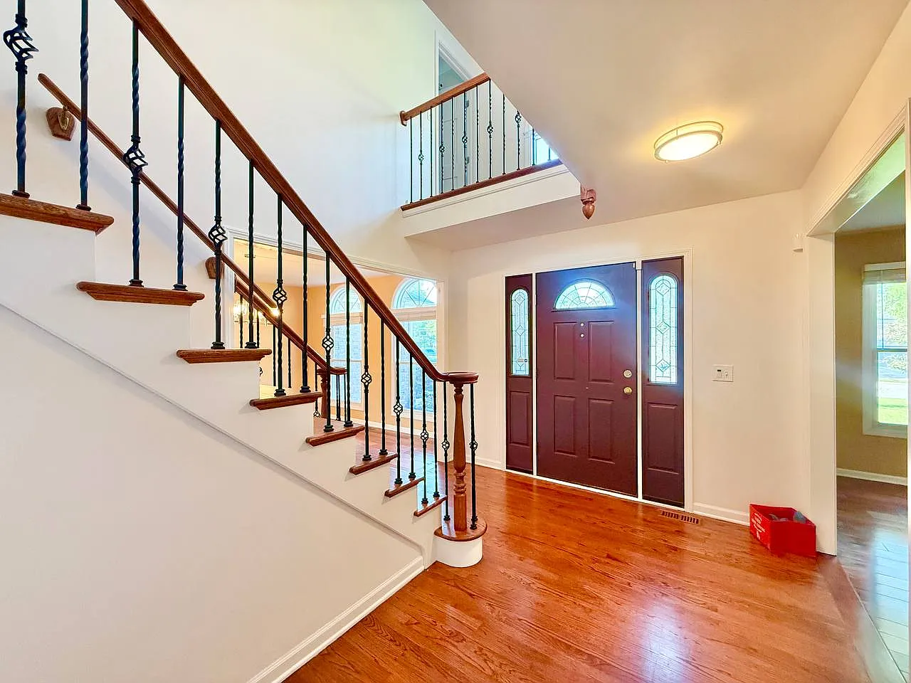 4 bed, 3.5 bath, 2928 sqft, $5,000 — Photo 2