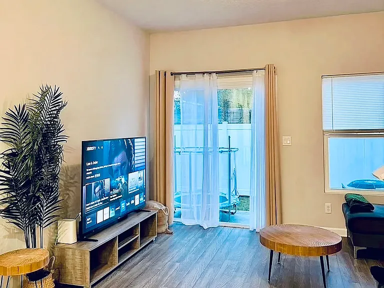 8121 Cheryl Ann Ln — Photo 10