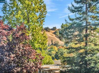 2080 Golden Rain Rd APT 2, Walnut Creek, CA 94595