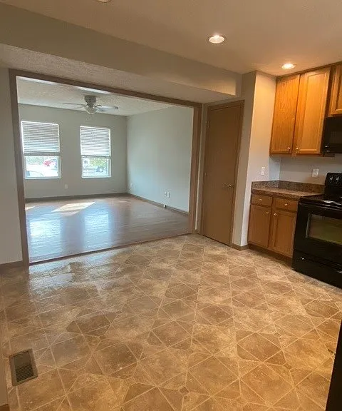 517 Wheeling Ave — Photo 7