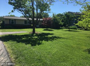 19541 Smith Cir, Ashburn, VA 20147