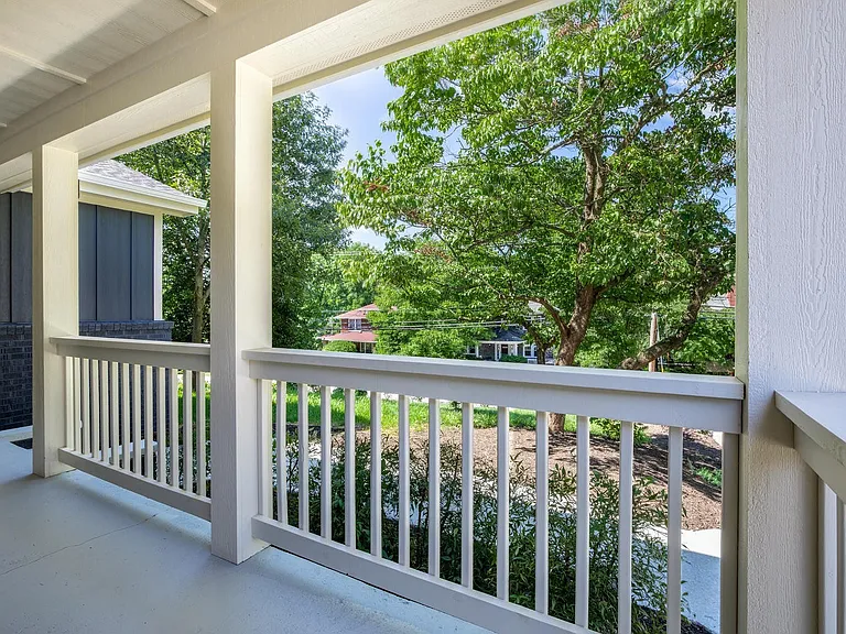 70 Forest Hill Dr — Photo 3