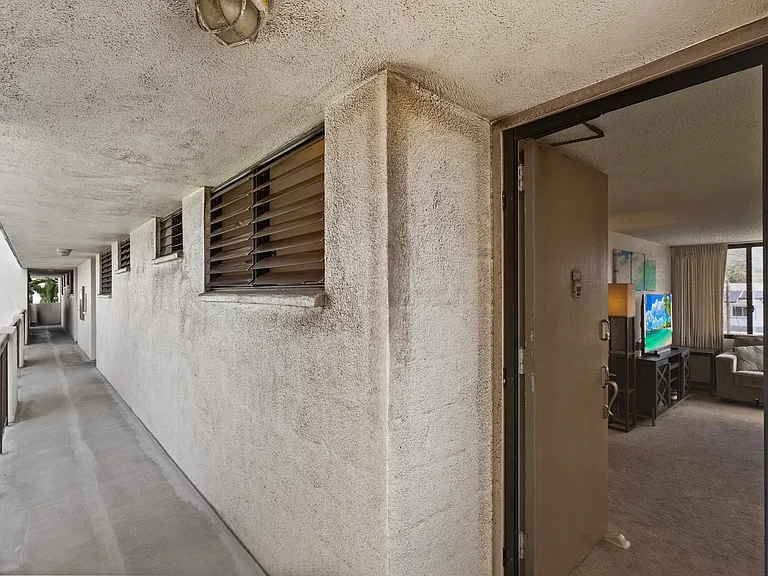 909 Coolidge St #301 — Photo 24