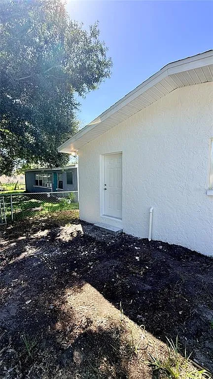 1 bed, 1.0 bath, 434 sqft, $1,000 — Photo 3