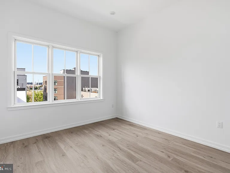 209 New St #6A — Photo 15