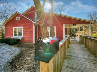 122 Lyncourt Dr, Tryon, NC 28782