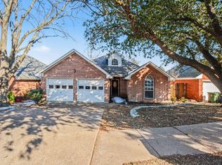 4915 Arborgate Dr, Arlington, TX 76017