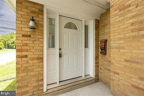 3 bed, 1132 sqft, $2,150 — Photo 2