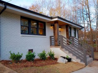 911 Lake Ct SE, Smyrna, GA 30082