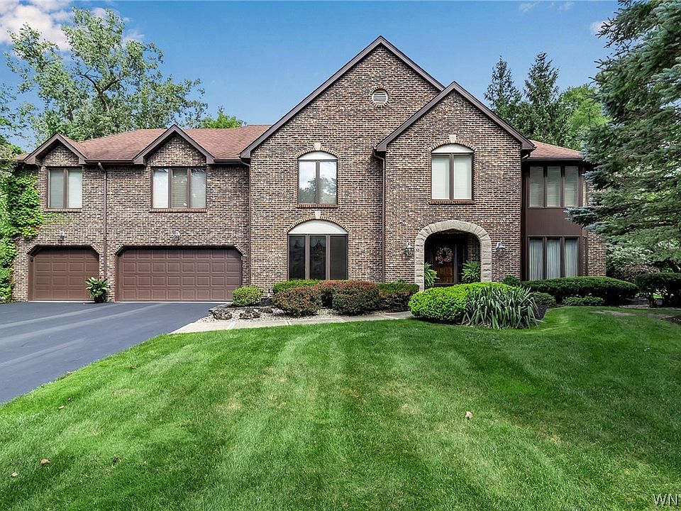 1st image of 30 Deer Run Ct