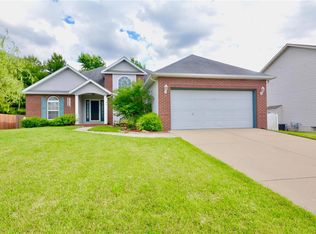 2668 Pipers Ct, Shiloh, IL 62221