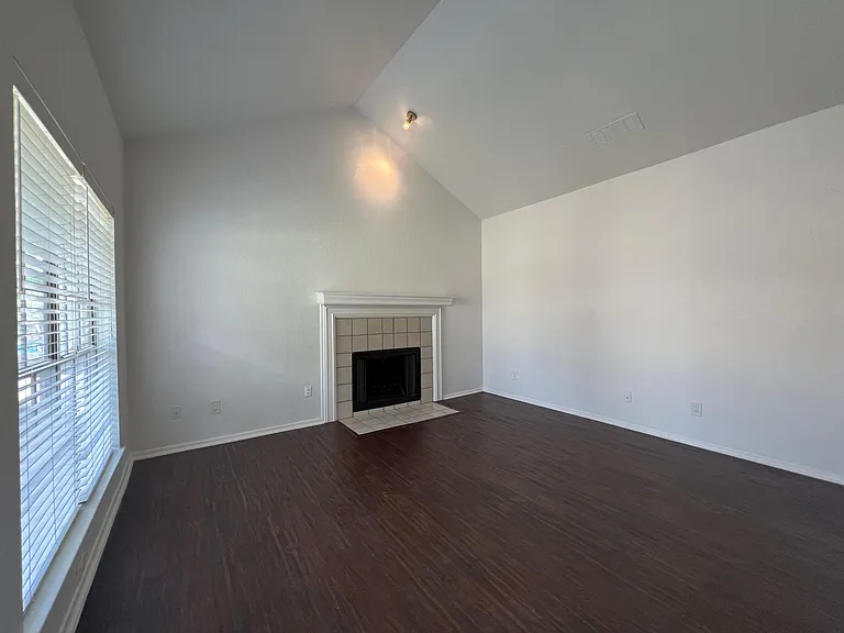 3140 Devonshire Dr #236H — Photo 14
