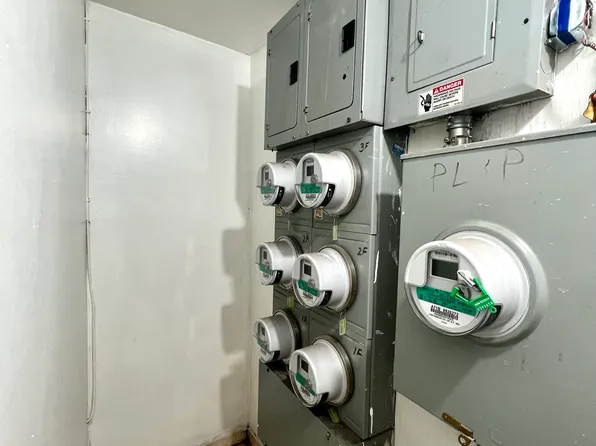 688 Rogers Avenue image 13 of 13