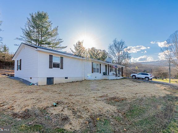5th image of 245 Oakwood Estates Rd
