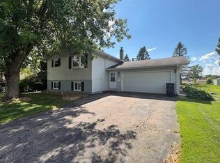 1604 S Apple Ave, Marshfield, WI 54449