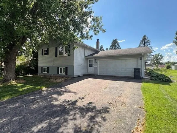 1604 South APPLE AVENUE, Marshfield, WI 54449