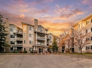 369 S Rocky Vista Park NW #302, Calgary, AB T3G 5K7