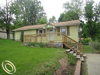 2nd image of 34 Crescent Dr