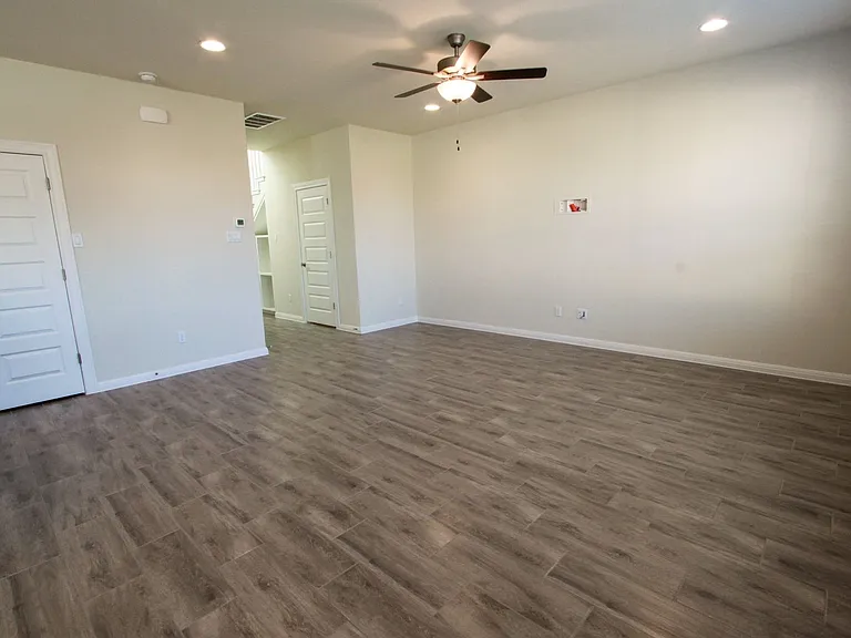 17004 Alturas Ave — Photo 9