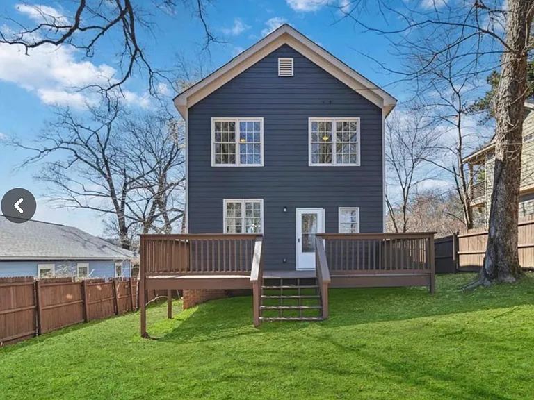 2395 Saint James Dr NW — Photo 25
